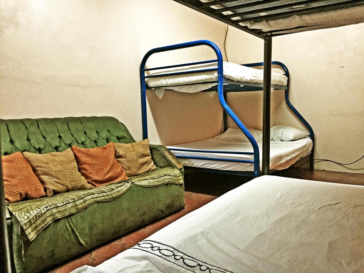 Hostel Trotamundos Alajuela Exterior photo